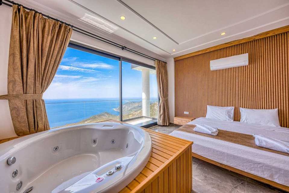 jacuzzi